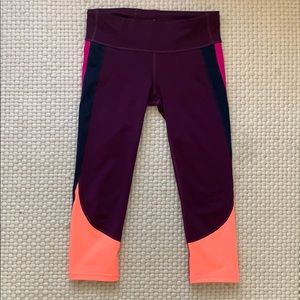 GapFit gfast Colorblock Capri Sz S